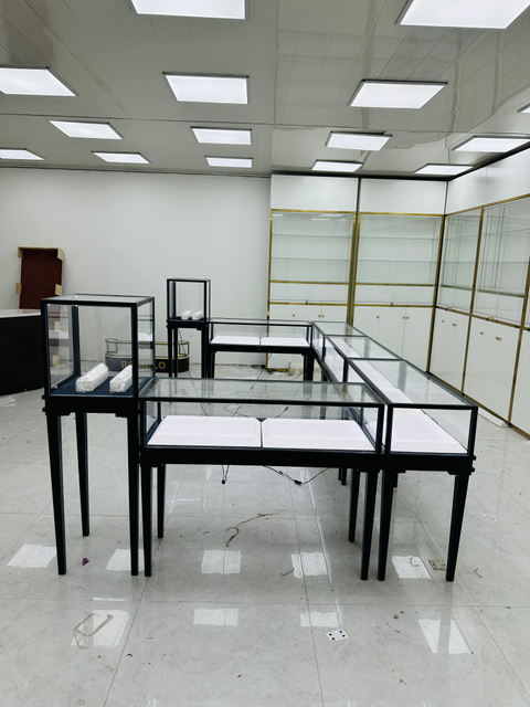 Retail Jewelry Display Cabinet